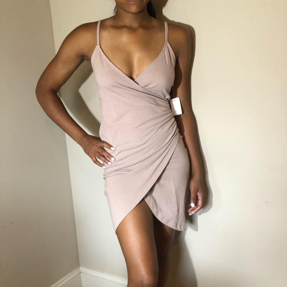 FITTED CREAM DRESS